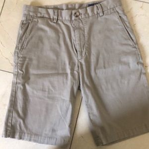 Vineyard vines men’s khaki shorts